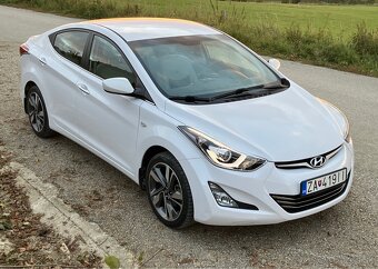 Hyundai Elantra, kupený na Slovensku, nájazd len 53600 km. - 3
