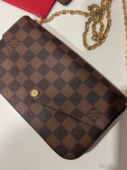 Luis Vuitton Pochette Felicie Crossbody Cerise Red Interior - 3