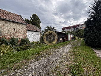 Rodinný dom s 2 bytovými jednotkami NA PREDAJ, VAJNORY - 3