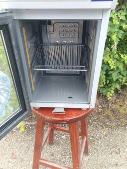 Chladnička Redbull - 3