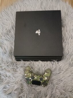 PS4 pro 1TB+ kable - 3