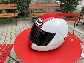 Arai prilba na moto - 3