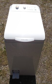 Predám plnefunkčná TICHÁ,automat.práčka ELECTROLUX,1300 ot. - 3