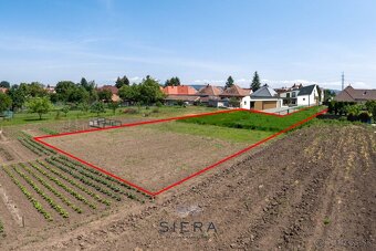 PREDAJ stavebný pozemok obec ČERVENÍK - 3