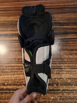 Hokejové chrániče holení Reebok 16K veľ. 11 - 3