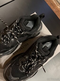 BALENCIAGA TRIPLE S - 3