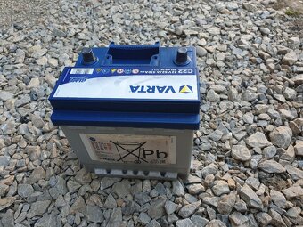 Predam autobatetiu VARTA 52Ah 470A - 3
