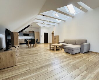 Elegantný 3-izbový byt po kompletnej rekonštrukcii v srdc - 3