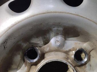 Plech. Disky r13 Felicia - 3