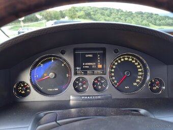 Volkswagen Phaeton v10 5.0 - 3