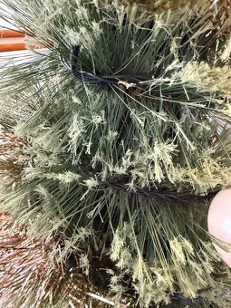 Vianočný umelý kuželový stromček - 3