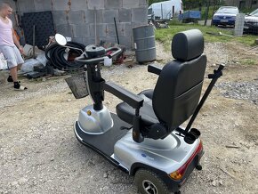 Elektricky invalidný vozik - 3