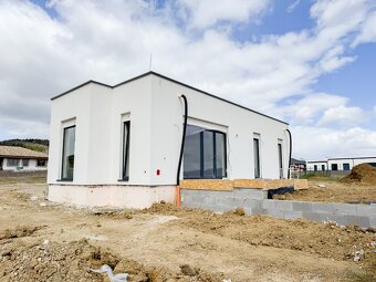 4i byt 72m2 + loggia, Terasa - Čapajevova - 3