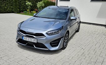 Kia Ceed SW 1.5 T-GDi GT-Line automat 7st - 3