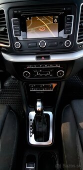 VW SHARAN STYLE 2,0TDi 125Kw DSG Panoráma Webasto - 3