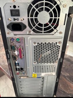 Stolný pc-parametre na fotke - 3