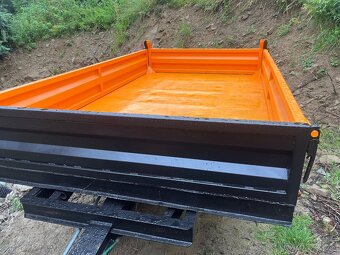 Vyklápacia vlečka za traktor - 3