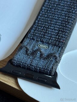 Remienok Nike pre Apple Watch 44/45/46/49 mm čierno-modrý - 3