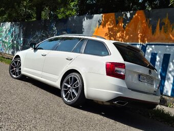 Octavia RS kombi 2013 2.0TDi 185ps DSG velmi pekna. - 3
