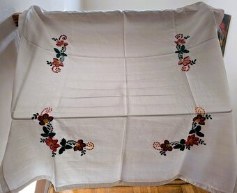 Obrusy  + retro obliečka + prestieranie - 3