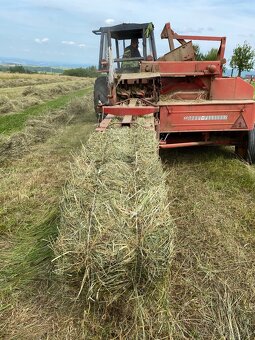 Seno v malých balíkoch - 3