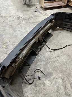 BMW e39 zadný nárazník - 3