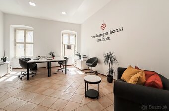 Prenájom kancelárie v centre Trnavy–Hviezdoslavovo námestie - 3