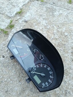 Budíky škoda Fabia 1.2 htp - 3