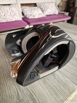 Longus DH BIKER helma - 3