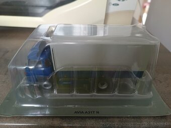 1:43 Avia - 3