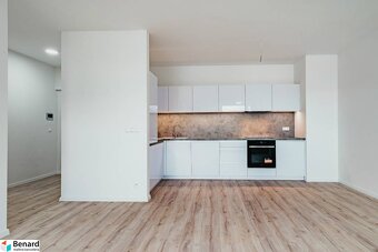 NA PREDAJ 3 IZBOVÉ APARTMÁNY VO VÝBORNEJ LOKALITE v POPRADE - 3