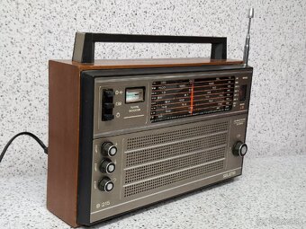 Cccp Rádio Selena B 215 》 VKV 88-108 MHz USSR
KÚP TERAZ - 3