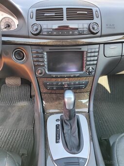 Mercedes-Benz E320 (s211) - 3