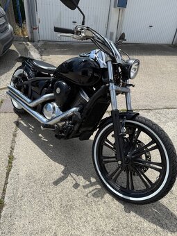 Kawasaki VN 900 - 3