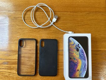 iPhone xs - 3