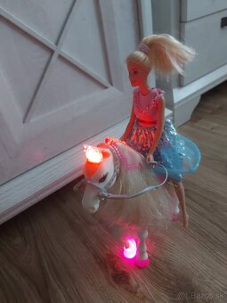 Barbie koník - 3