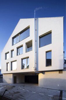 Garážovej státie na Bakossovej ulici 3 - 3