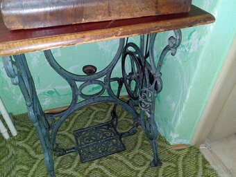 Predám šijací stroj SINGER - 3