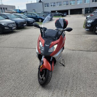BMW C650 SPORT 2018 vo výbornom stave - 3