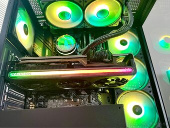 HERNÝ PC- RX 7800XT/ Ryzen 7 5800x/ 32gb ram/ 1tb Ssd - 3