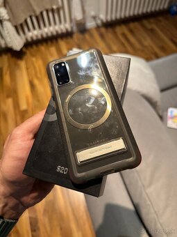 Samsung Galaxy s20 - 3