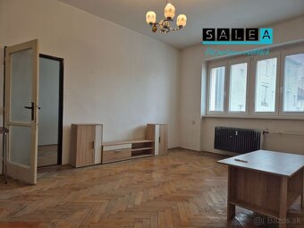 ŽILINA - STAROMESTSKÝ BYT PRIAMO V CENTRE VÝMERA 75 M2 - 3