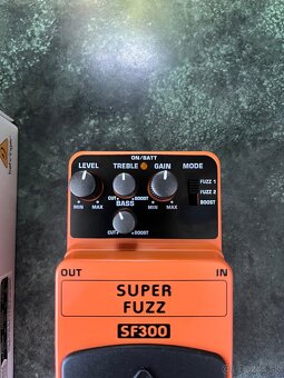 Behringer Super Fuzz 300 ( SF300 ) - 3