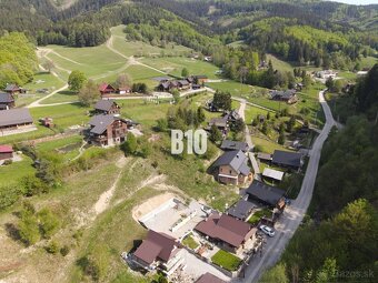 Rodinné sídlo na vidieku s pozemkom 1000m2. - 3