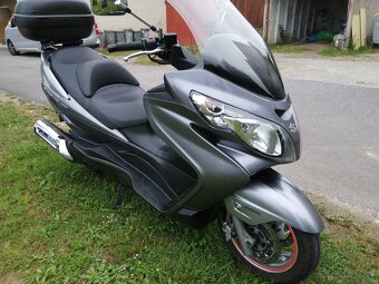 Suzuki Burgman AN 400 - 3