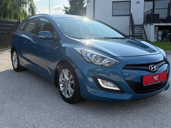Hyundai i30 CW 1.6i CRDi 16V DOHC Comfort - 3