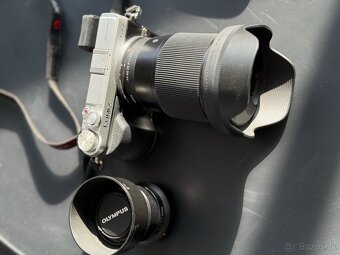 Panasonic LUMIX DMC-GX7 silver + Sigma 16mm 1.4 + OL45mm 1.8 - 3