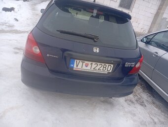 Predám hondu civik Roč 2001 - 3