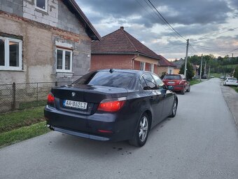 BMW E60 525d manuál - 3