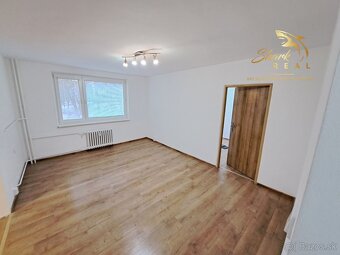 5-izbový byt s loggiou pri parčíku - 3